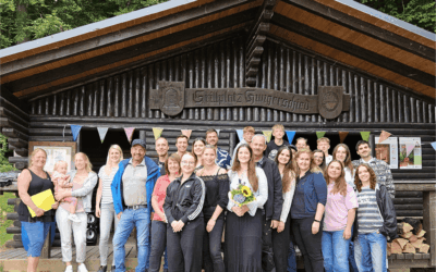 Wassersaufen in Nastätten: NCC feiert Gründungsfest und stellt neue Bienenkönigin vor